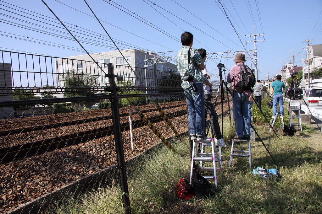 撮り鉄の9900円科料は適切？鉄道ファンのルール遵守を問う議論