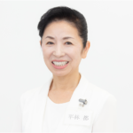 マナー講師が教える「カレーライスの正しい向き」―ネットで話題沸騰、賛否両論の理由とは？